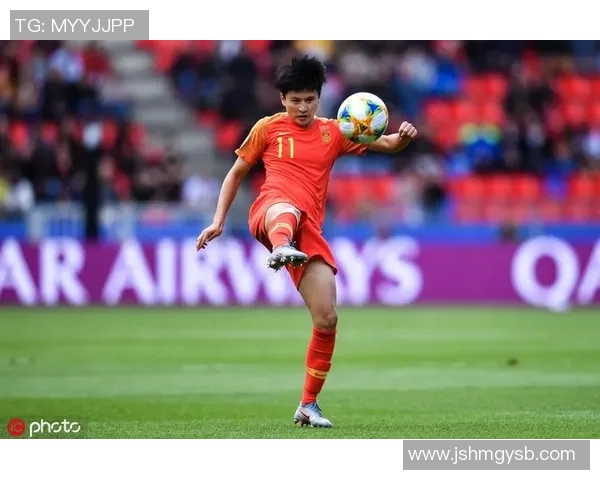 上海足球队进攻表现分析与防守漏洞探讨全面解读