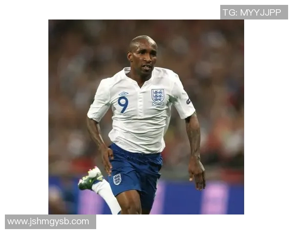 英格兰退役足球明星全景盘点及其辉煌职业生涯回顾 英格兰退役足球明星全景盘点及其辉煌职业生涯回顾